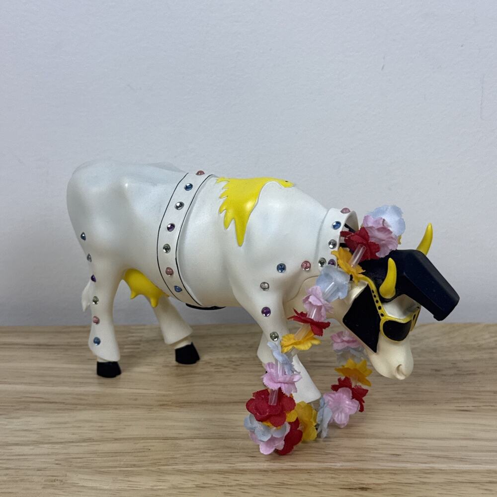 Vintage Cow Parade Rock-N-Roll Retired Cow with Lei #9137 Elvis 2001 NO BOX